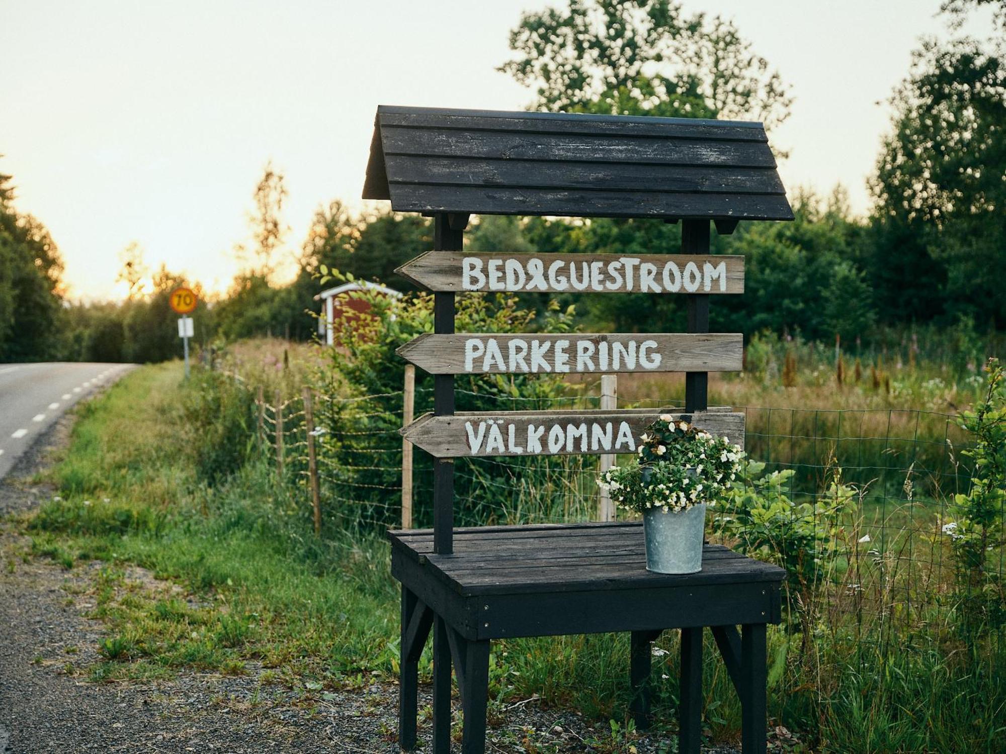 Herrestad Bed & Guestroom Värnamo Esterno foto